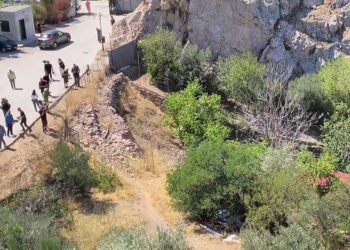 Κυψέλη: «Είδα μια σακούλα σκουπιδιών, κάτι προεξείχε που έμοιαζε με λείψανο» λέει ο προπονητής που βρήκε τα ανθρώπινα οστά