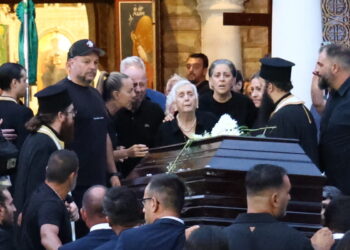 Γιώργος Μαζωνάκης: Σε γνωστή ταβέρνα η οικογένεια για την ψαρόσουπα – Το βαρύ κλίμα στο τραπέζι