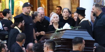 Γιώργος Μαζωνάκης: Σε γνωστή ταβέρνα η οικογένεια για την ψαρόσουπα – Το βαρύ κλίμα στο τραπέζι